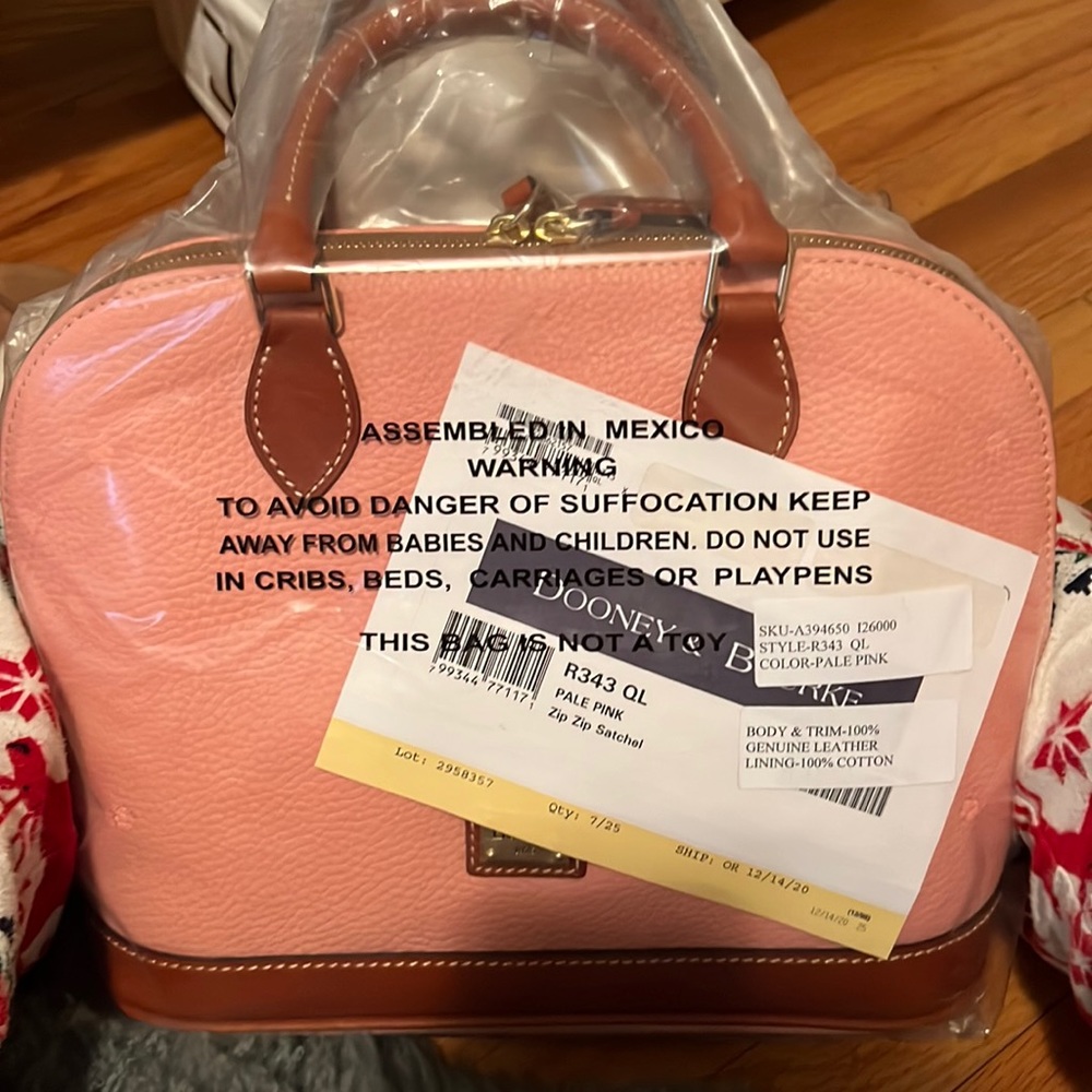 COPY - Dooney & Bourke pale pink purse satchel